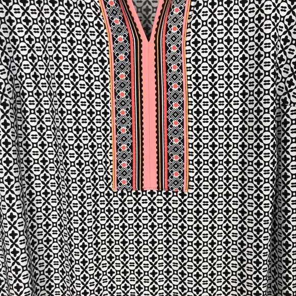 Beige by ECI medium 3/4 sleeve floral dress - Picture 4 of 8